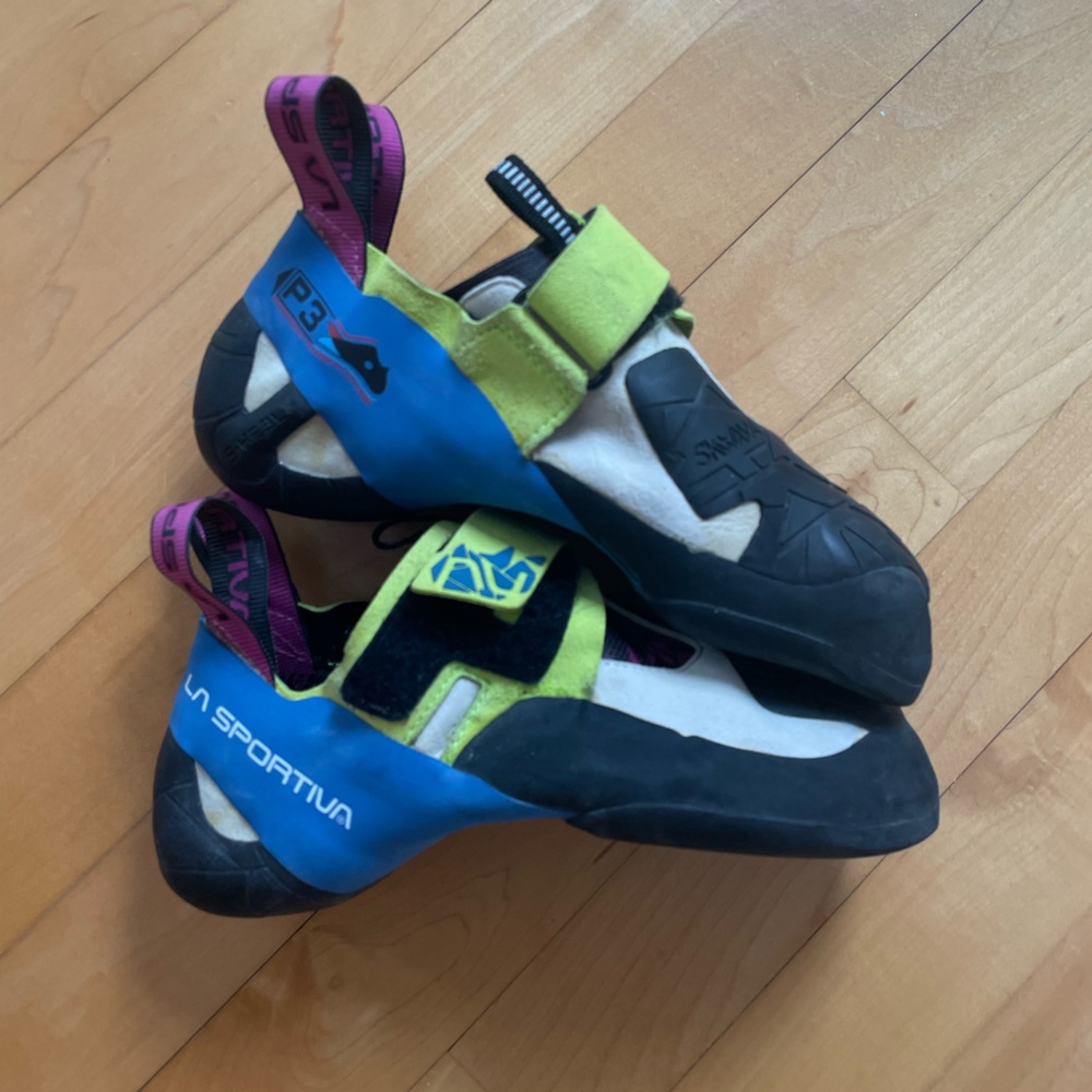 la sportiva women’s climbing shoes